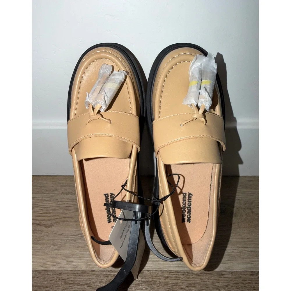 Girl shoes size 1 loafers